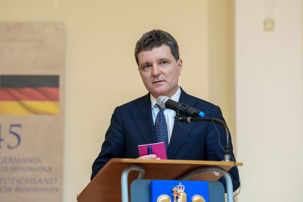 Nicușor Dan, avertizat că urmează un dezastru în învățământ