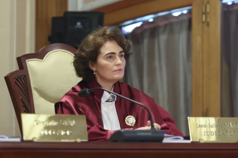 Un judecător CCR a explicat anularea alegerilor prezidențiale