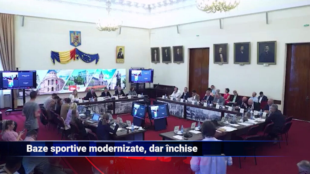 Baze sportive modernizate, dar închise