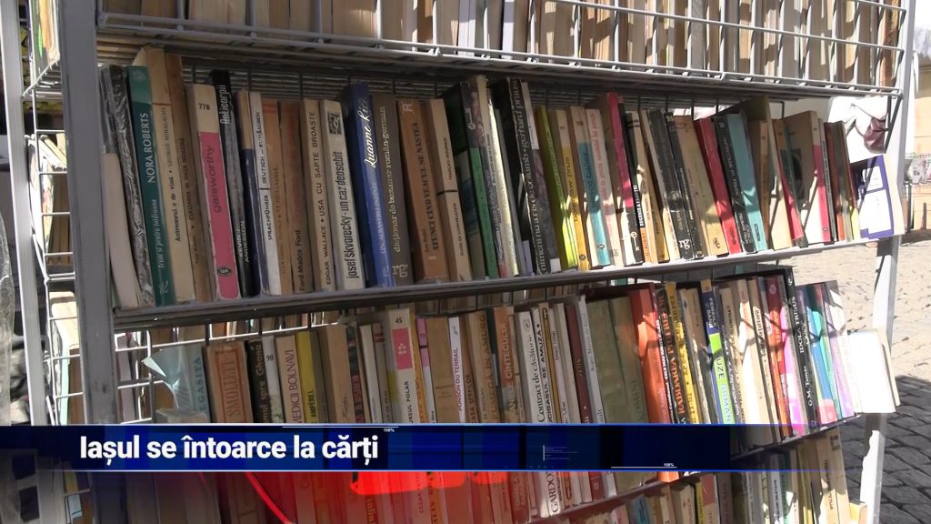 Iașul se întoarce la cărți