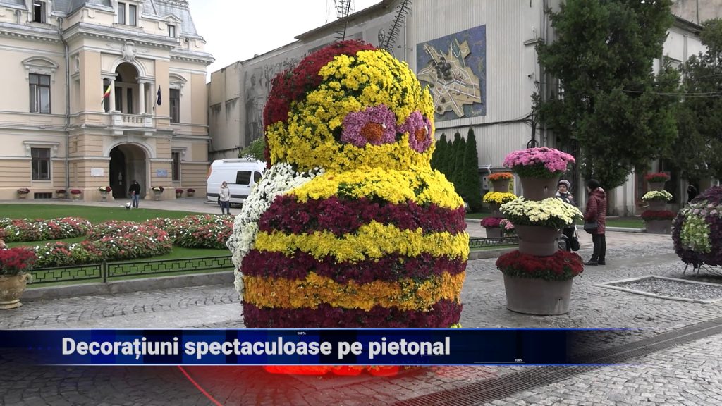 Decorațiuni spectaculoase pe pietonal
