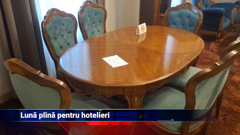 Lună plină pentru hotelieri