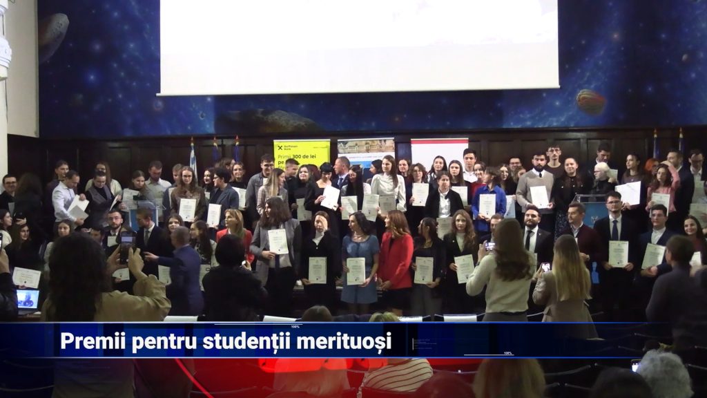 Premii pentru studenții merituoși