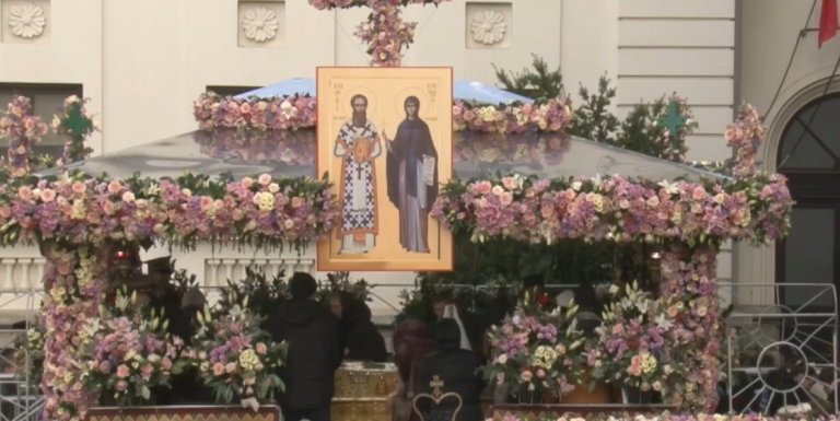 Distincţii pentru familiile de preoţi cu mulţi copii, oferite de IPS Teofan