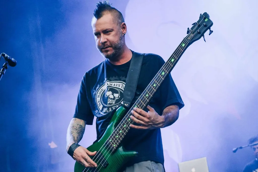 Doliu în lumea Rock: Basistul Limp Bizkit, Sam Rivers, a încetat din viață la 48 de ani