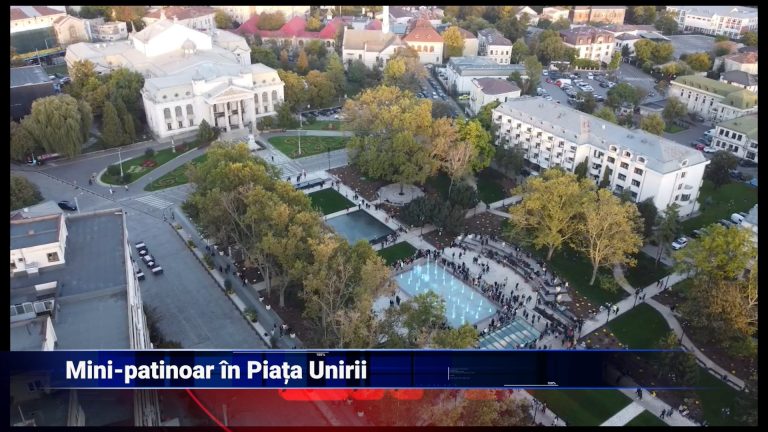 Mini-patinoar în Piața Unirii