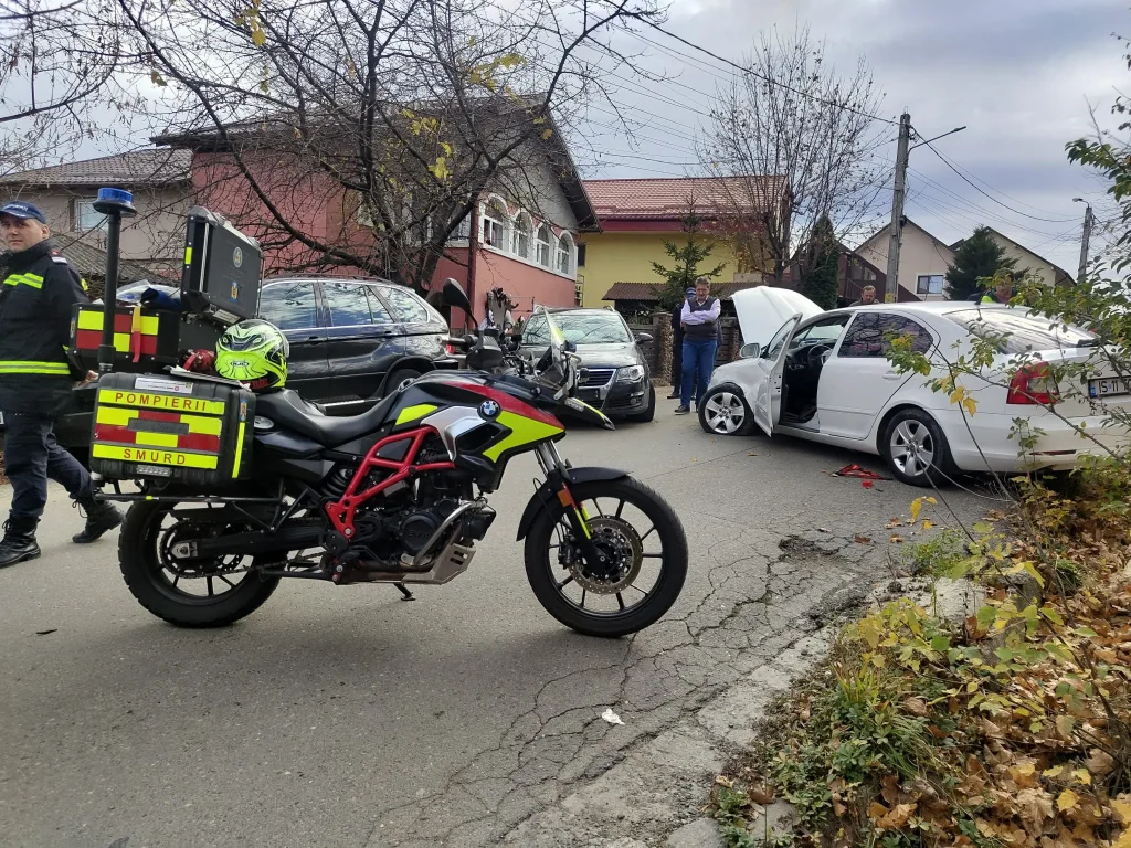 🚗 Accident rutier în Iași: O minoră a fost rănită la Hlincea după impactul dintre două mașini