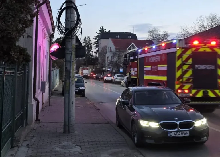 Incendiu în Iași: Pompierii, trimiși la o intervenție în Tătărași