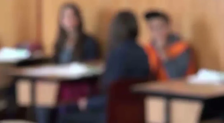 Studiu: Unu din trei elevi (10-14 ani) a consumat alcool! Cifre îngrijorătoare privind fumatul