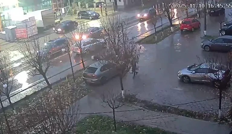 VIDEO. Tânăra accidentată pe o trecere de pietoni din Tomești. Detalii despre accidentul surprins de camere
