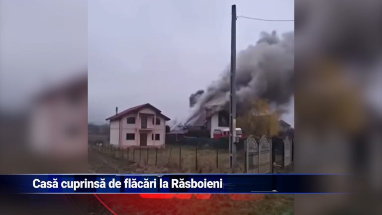 Casă cuprinsă de flăcări la Răsboieni