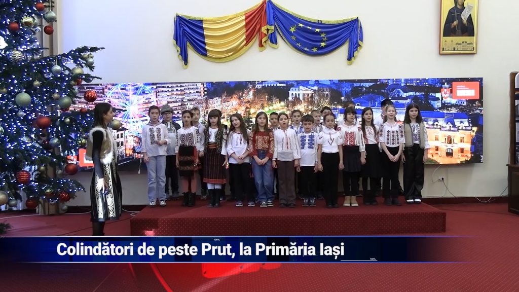 Colindători de peste Prut, la Primăria Iași