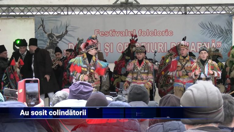 Au sosit colindătorii!