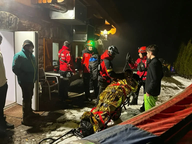 VIDEO. Tânăr din Republica Moldova, salvat de pe Ceahlău după o intervenție de patru ore