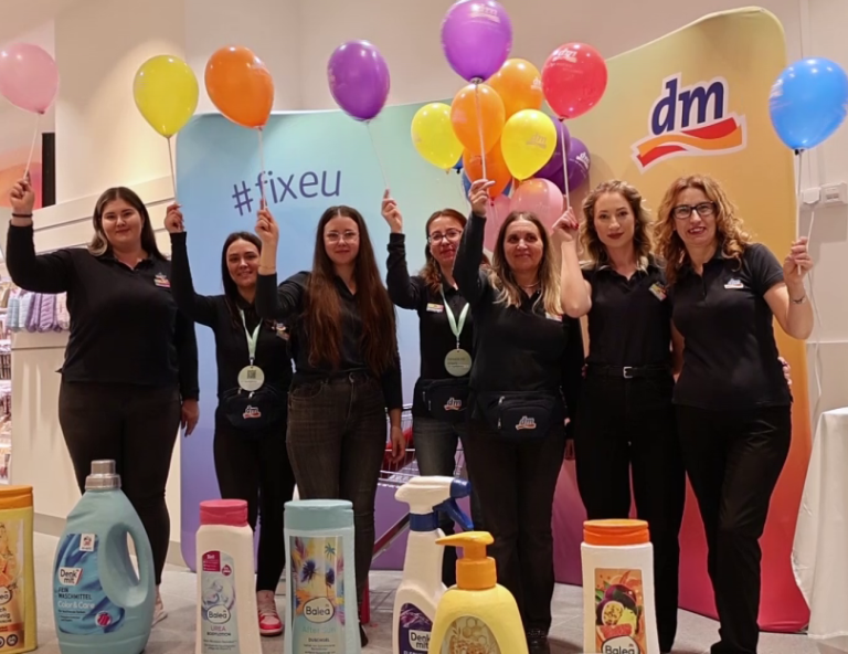 Reduceri și cadouri, la redeschiderea magazinului dm din Palas Mall Iași