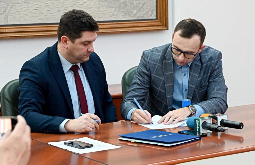 Condiții civilizate pentru personalul Casei Pătrate