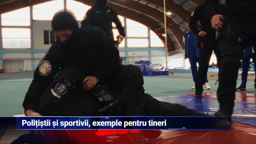 Poliţiştii şi sportivii, exemple pentru tineri