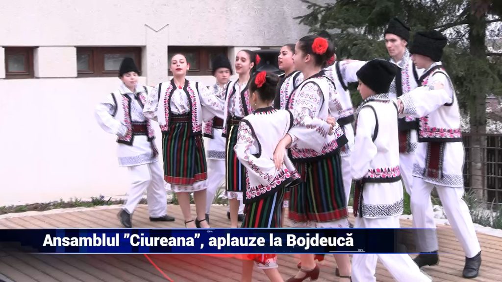 Ansamblul ”Ciureana”, aplauze la Bojdeucă