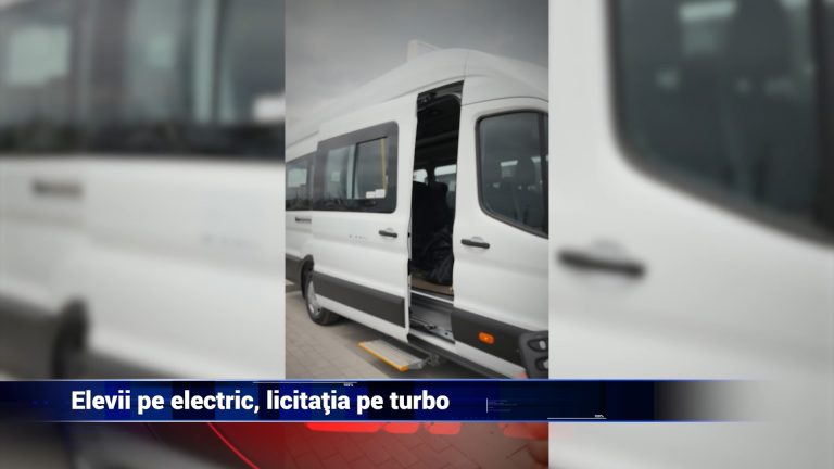 ELEVII PE ELECTRIC, LICITAŢIA PE TURBO