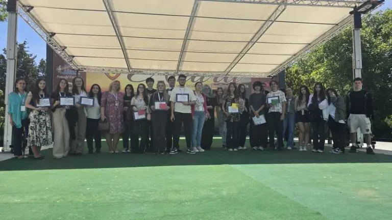 Elitele artistice ale Iașului au cucerit podiumul național. Cine sunt elevii premiați la Olimpiada de Arte Vizuale și Arhitectură