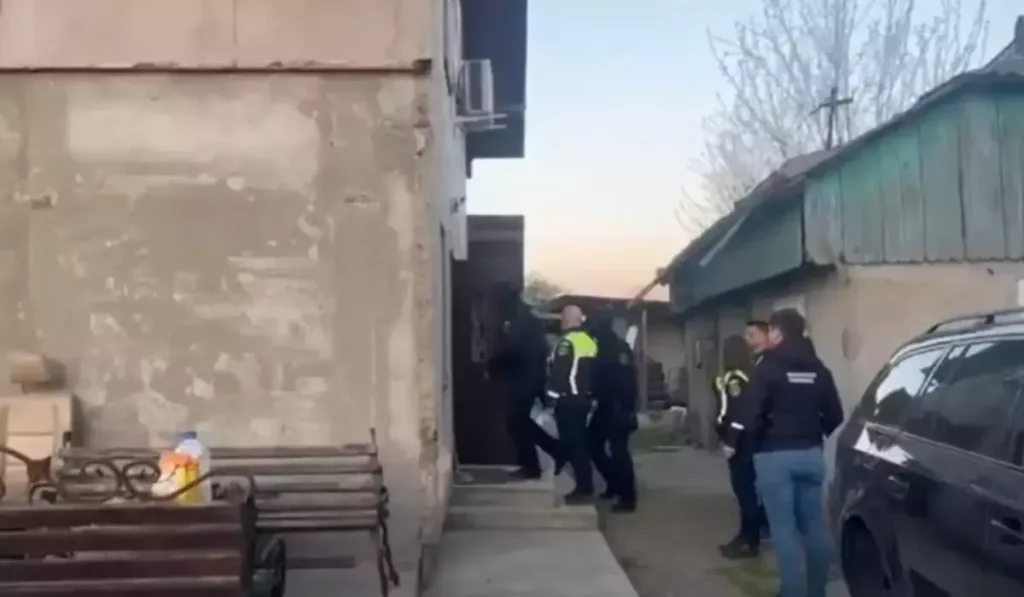 Percheziții în Botoșani într-un dosar de corupție cu locuri de veci