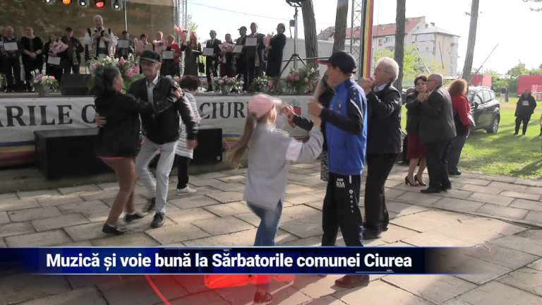 MUZICĂ ŞI VOIE BUNĂ LA SERBĂRILE COMUNEI CIUREA