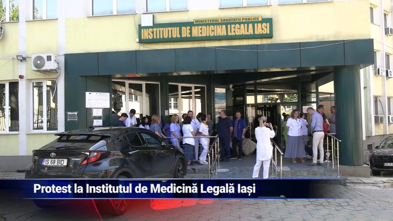 PROTEST LA INSTITUTUL DE MEDICINĂ LEGALĂ IAŞI