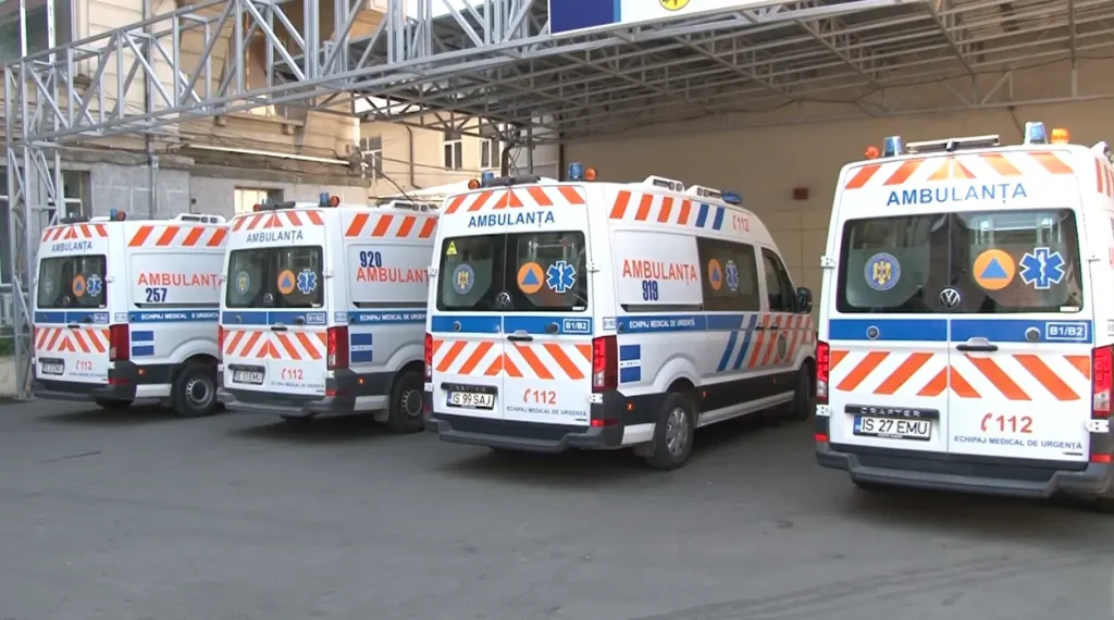 Intervenție de urgență la Iași: Resuscitat de trei ori după ce a intrat în stop cardiac într-un taxi