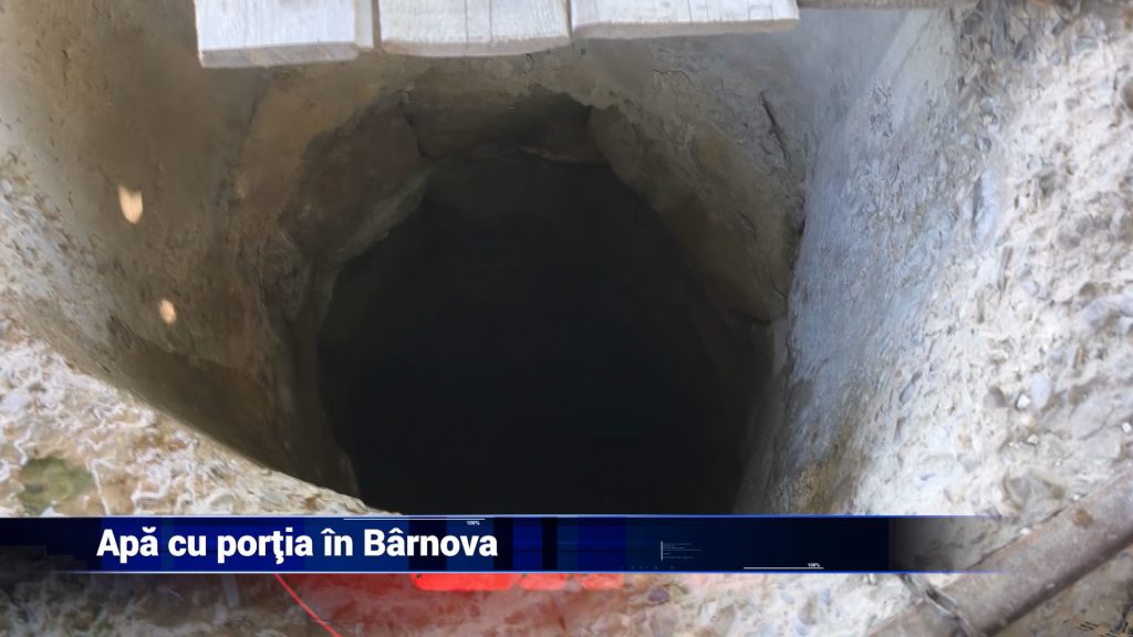 APĂ CU PORȚIA ÎN BÂRNOVA