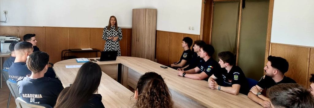 Activitate de informare dedicată viitorilor polițiști