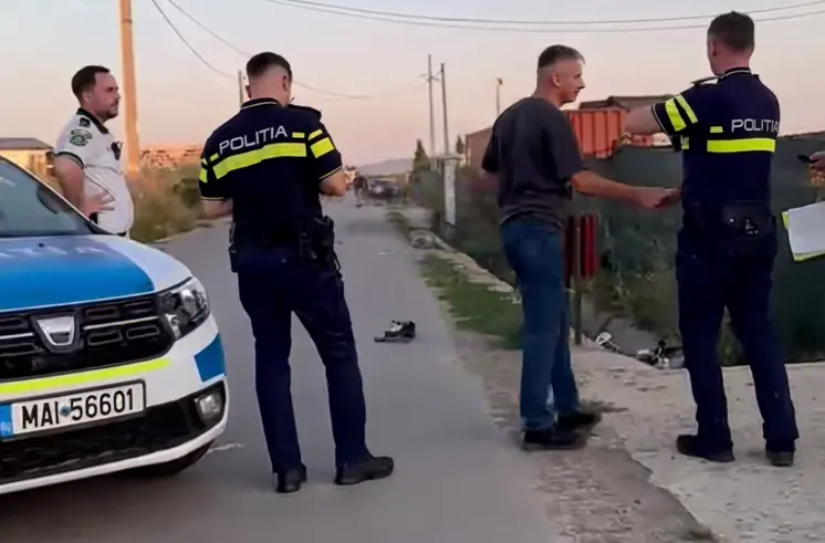 Doi tineri, în comă după un accident grav de motocicletă în localitatea Salcea